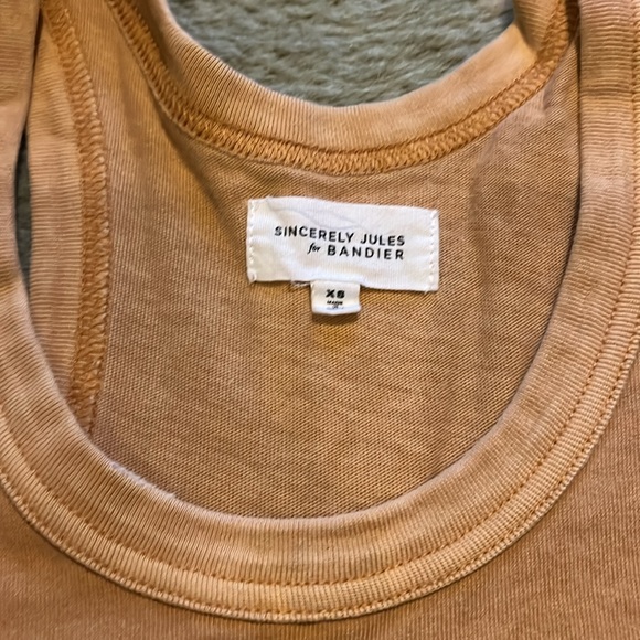 Champion Workout Outfit - Picture 8 of 8